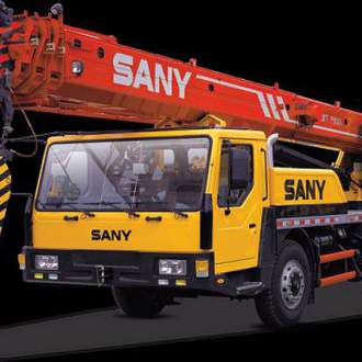 Автокран SANY - SAC100 (КНР) Оснащен сверхдлинной основной стрелой, которая  изготовлена из шведской стали, обладает небольшой массой и высокой грузоподъемностью.