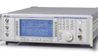 Генератор ВЧ Aeroflex 2042 (США) Низкий уровень негармонических побочных сигналов: - 90 дБ от уровня несущей