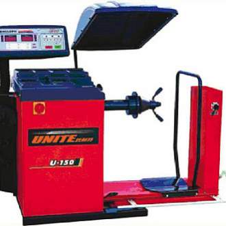 Грузовой полуавтоматический балансировочный станок Unite U-150 (Китай) Балансировочный станок для колес грузовых автомобилей U-150 обеспечивает удобную работу оператора