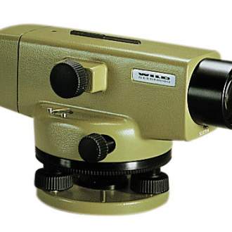 Оптический нивелир Leica NA 2 (Швейцария) Обеспечивает высокоточное нивелирование, контроль и установка опалубок, опор и фундаментов, сооружение отстойников,