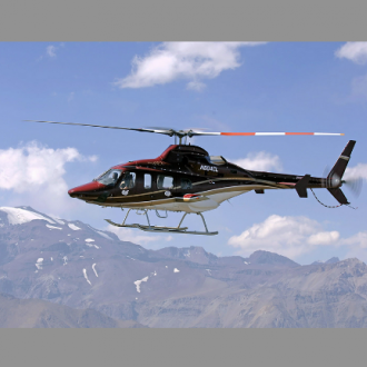 Вертолёт Bell 430 Вертолет представительского класса Bell 430 – флагман гражданской серии геликоптеров Bell, абсолютный лидер в своей категории по показателям безопасности и летно-техническим характеристикам.  Bell 430 идеально подходит для эксклюзивного трансфера, неслучайно даже американский президент использует эту модель для полетов внутри страны. В стильном просторном салоне могут разместиться до 7 человек, 2 ряда по 3 человека лицом к лицу, и один на престижном месте 2-го пилота в кабине слева. Однако наиболее представительная клубная конфигурация салона с опущенными в виде подлокотников спинками средних кресел предполагает 2-х пилотов и до 4 VVIP пассажиров.   Обратите внимание на длину салона и пространство для ног пассажиров! Вам вряд ли удастся найти другой VIP вертолет, дающий такую свободу Вашему телу в полете. Безусловно, это – лимузин представительского класса.