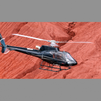 Вертолёт Eurocopter AS350 В3 Eurocopter AS350 В3, первый полет которого состоялся в 1997 году, имеет более мощный двигатель и цифровую систему управления двигателем (FADEC). Вертолет может подниматься с полной коммерческой загрузкой на высоту 7010 м и адаптирован для полетов в экстремальных условиях, в том числе в высокогорной местности и жарком климате, а также для перевозки грузов. Вместе с тем эта быстрая и комфортабельная машина идеально подходит для использования в корпоративных целях. В мае 2005 года на AS350 B3 в стандартной конфигурации был поставлен мировой рекорд по максимальной высоте взлета и посадки — вертолет сел на вершину горы Эверест (8850 м).Компоновочные размеры AS 350 B2 / B3