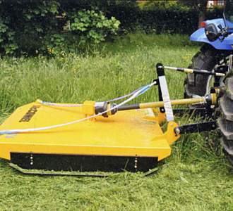Роторная косилка (McConnel) PT6 Британская фирма McConnel, являющаяся в своей стране лидером по производству машин для скоса травы, разработала линейку роторных косилок, которые в нашей стране монтируются как навесное оборудование на трактор МТЗ