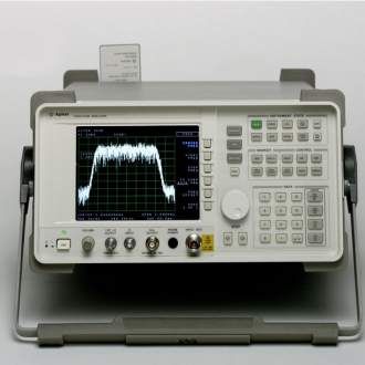 Анализаторы спектра Agilent Technologies серии 8565EC (США) 9кГц-50ГГц, динамический диапазон 108дБ, чувствительность -151дБ. 
