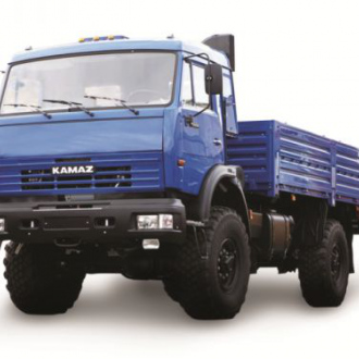 Бортовой автомобиль КАМАЗ 4326-023-15 Двухосный полноприводный бортовой автомобиль КАМАЗ 4326 предназначен для перевозки грузов в плохих дорожных условиях и по пересеченной местности. Укомплектован лебедкой.