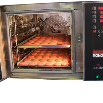 Конвекционная печь Mono FG153C (электрическая) Компания Mono Equipment более 20 лет является одним из ведущих английских разработчиков и производителей оборудования для предприятий хлебобулочного производства, а также для заведений общественного питания.