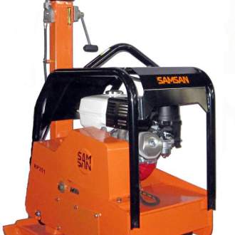 Реверсивная виброплита SAMSAN RP 351 Есть прямой и обратный ход, также имеется возможность работы на одном месте
Удобные и легкодоступные рычаги управления
Уменьшение вибрации двигателя благодаря надежным амортизаторам